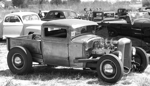 Les see some hot rod trucks.Weather there Roadsters or Regular and rats to 