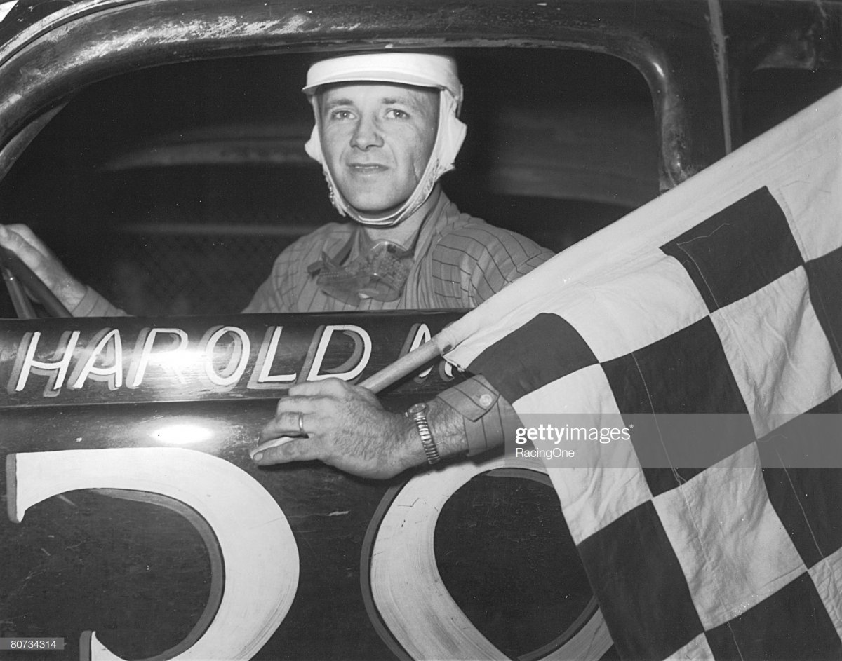 1 Ralph Earnhardt drove many cars normally driven by others,1.jpg