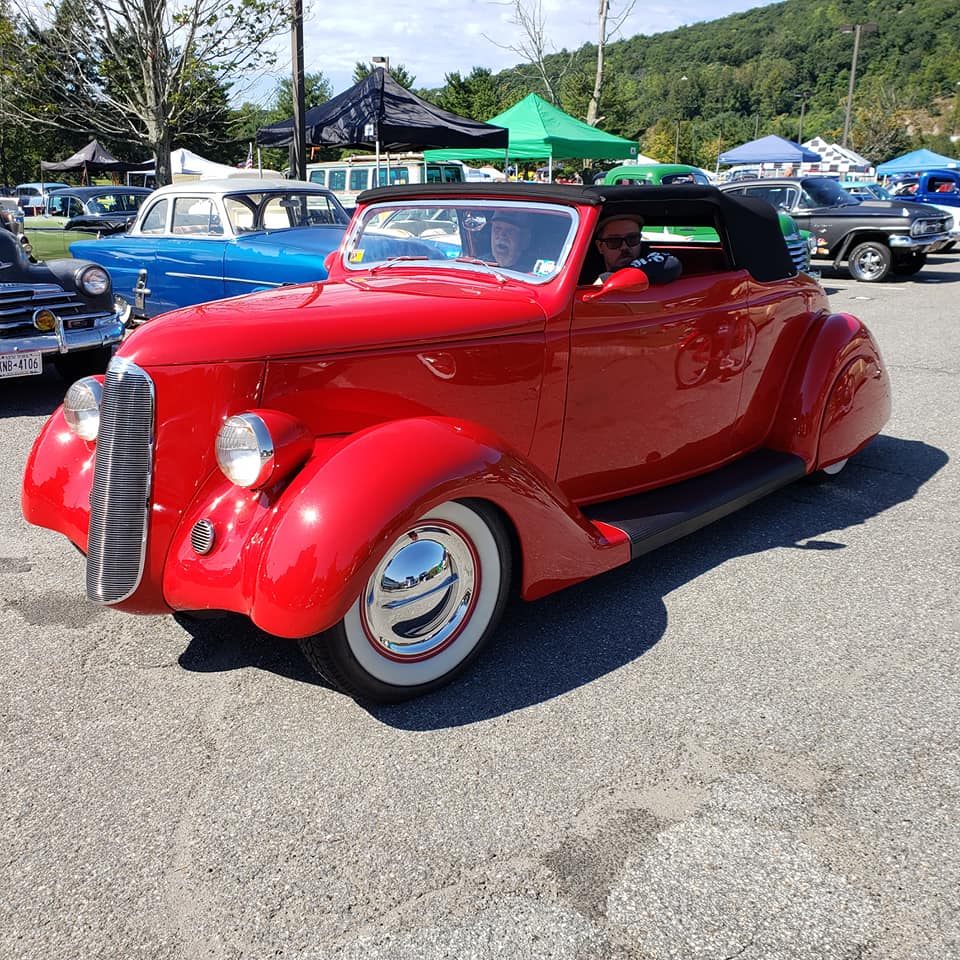 36 FORD ROADSTER RED (1).jpg