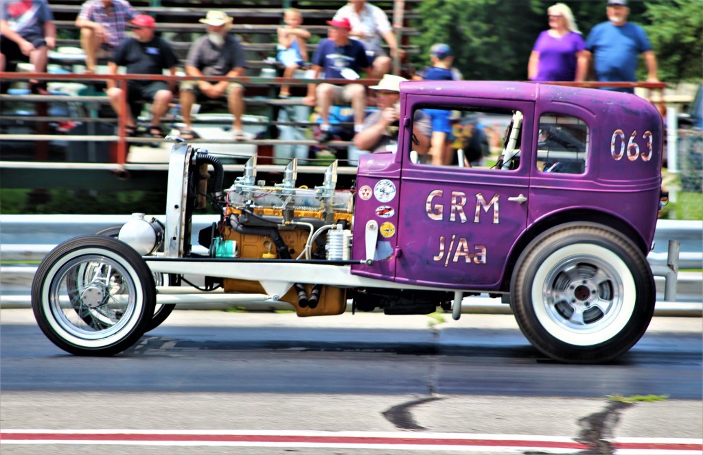 Projects - The Original Purple People Eater dragster 1957