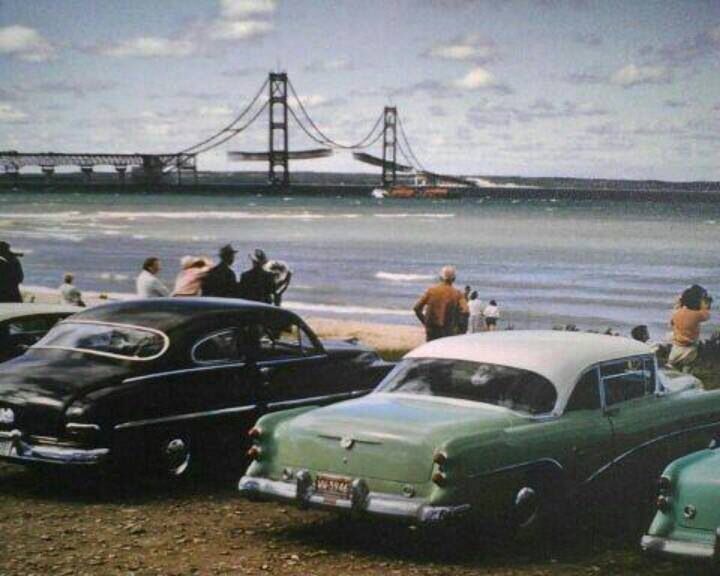Construction on Mackinaw Bridge Michigan 1950s.jpg