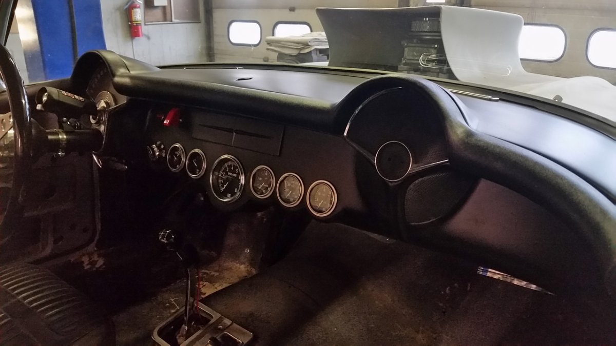 Dash pad set in place.jpg