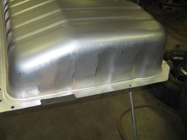 Installing an EFI Gas Tank in a 1956 Ford Victoria