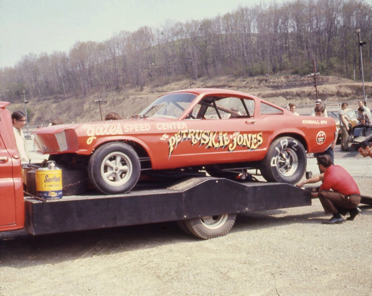 mustang3.jpeg
