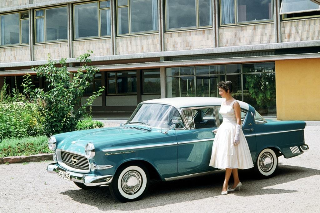 Opel Kapitän 1956.jpg