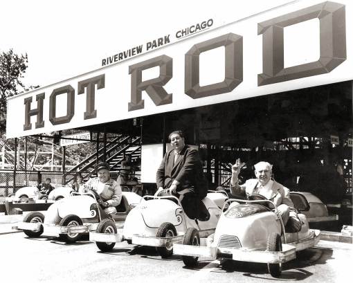 photo-chicago-riverview-amusement-park-hot-rods-publicity-photo-with-two-ton-baker-1955.jpg