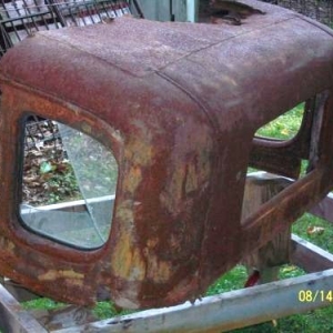 quARTER WINDOW