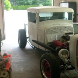 Bad photos but here is what the car looked like after I painted it.