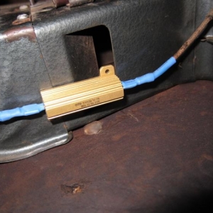 Figure 12  Installed Blower Motor Resistor