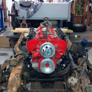 327 mounted in Chasis