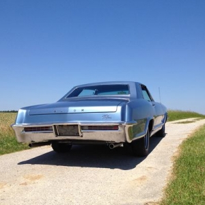 1965 Buick Riviera 069