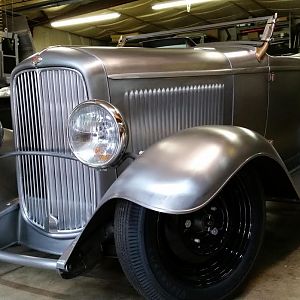 Steadfast Mfg 1932 Ford Full Fender Roadster