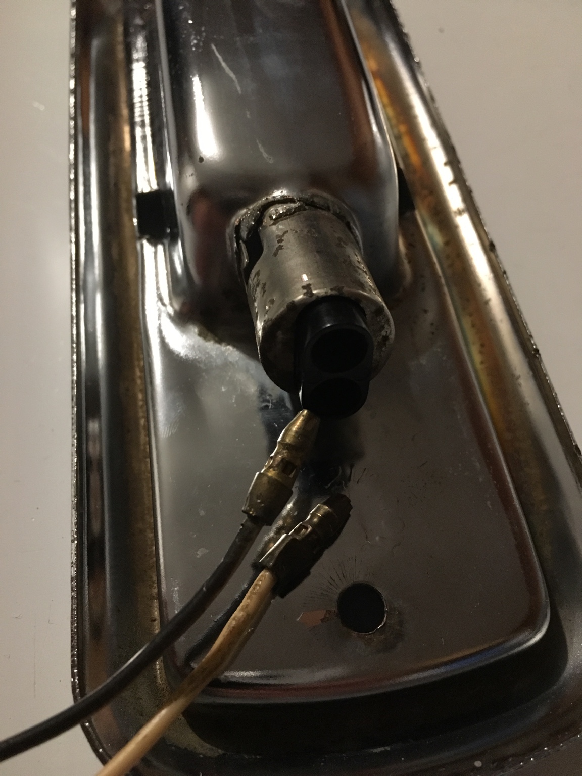 Technical - How to replace dome light wiring in a 1955-1959 taskforce