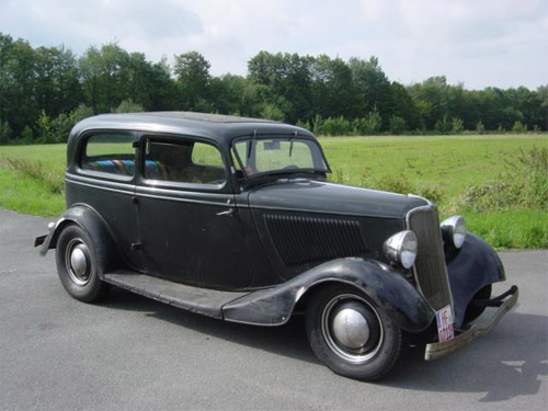 1933 Ford Sedan