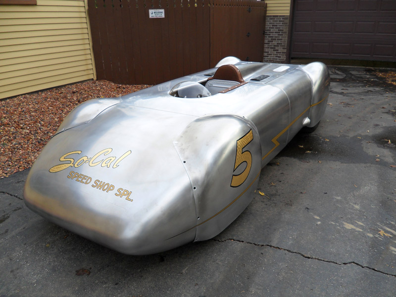 Автомобиль lm2 Streamliner